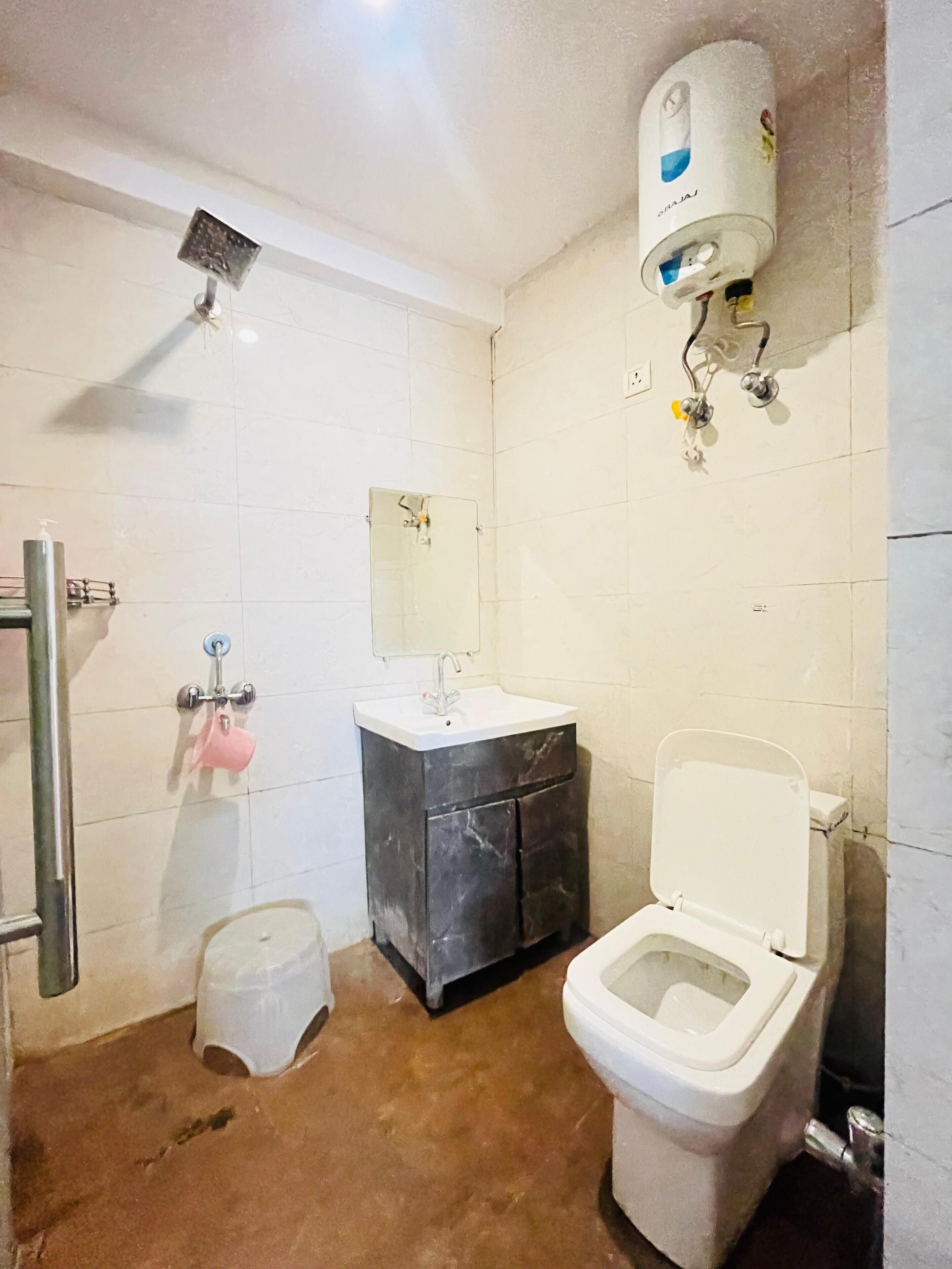 淋浴设施、毛巾、肥皂、洗发水