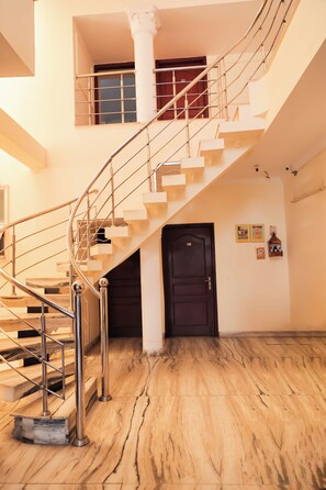 Interior - Roomshala Hotel Green Valley (New Delhi)