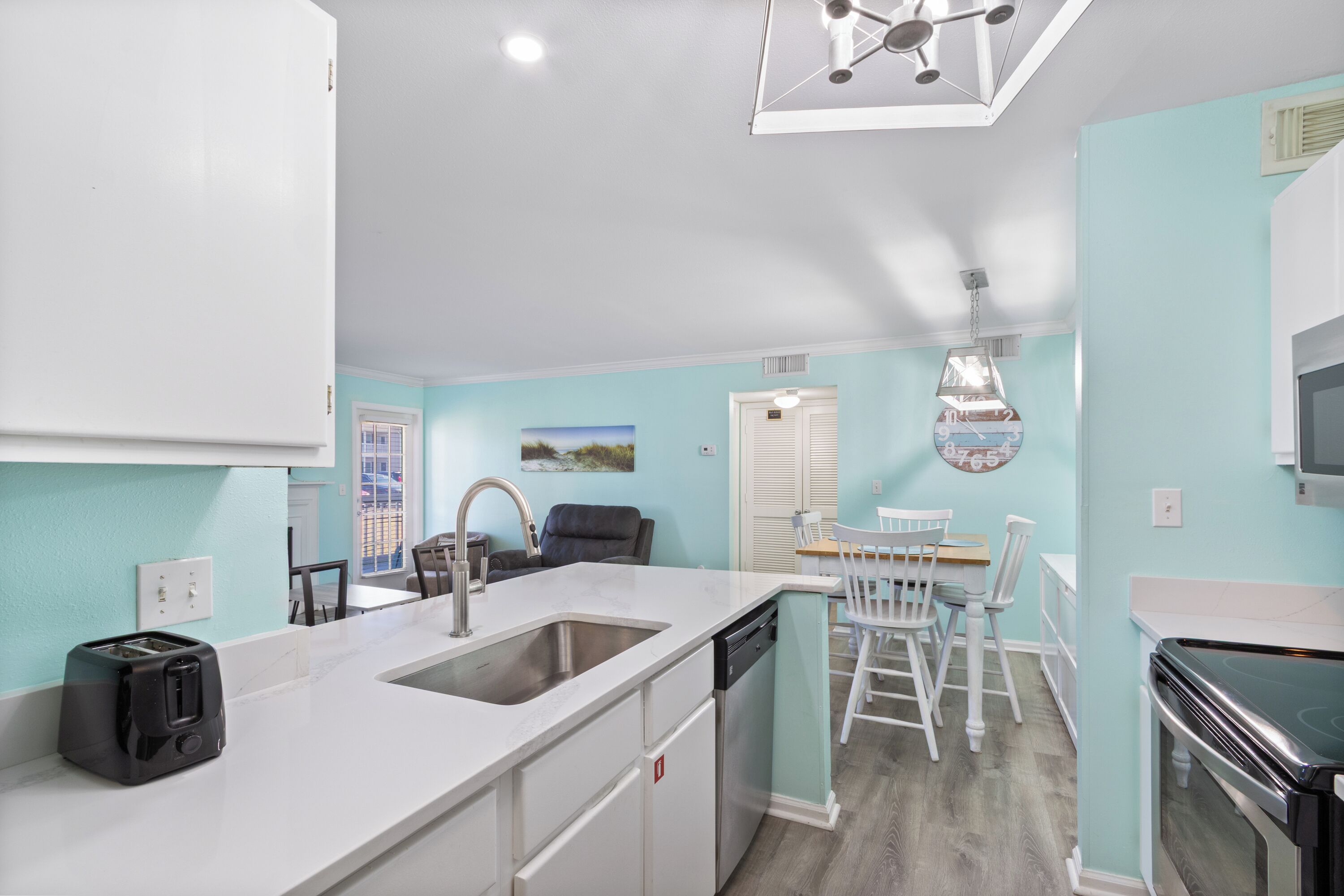 特色公寓式客房, 1 间卧室, 露台, 花园景观 | 私人厨房 | 冰箱、微波炉、烤箱、炉灶