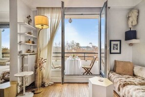 2 chambres, fer et planche à repasser, Wi-Fi, draps fournis