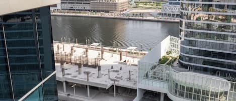 Luxury Apartment, Balcony, Canal View | Iron/ironing board, cribs/infant beds, free WiFi, bed sheets