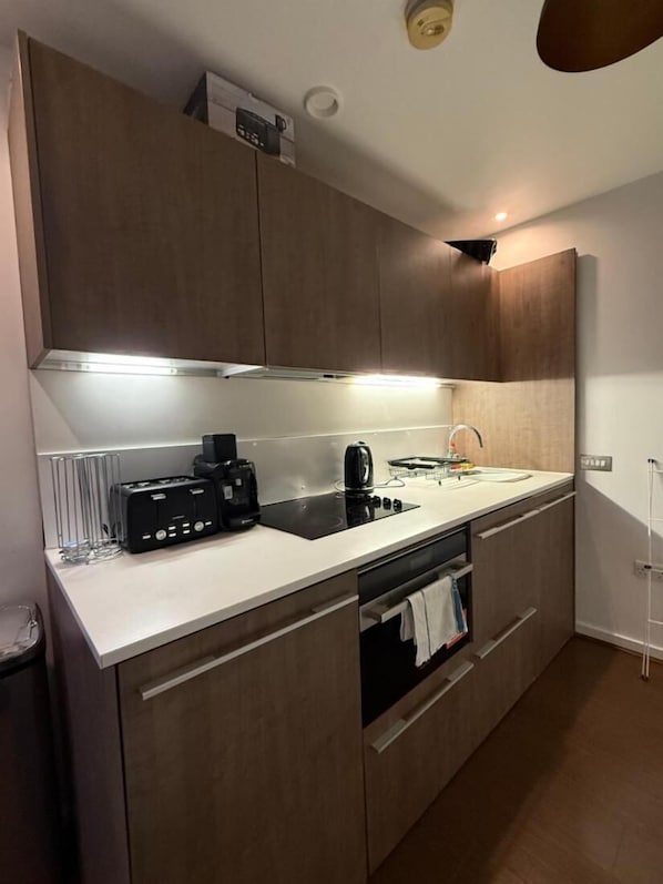 شقة - ٣ غرف نوم - تجهيزات لذوي الاحتياجات الخاصة - للمدخنين | المنشأة من الداخل