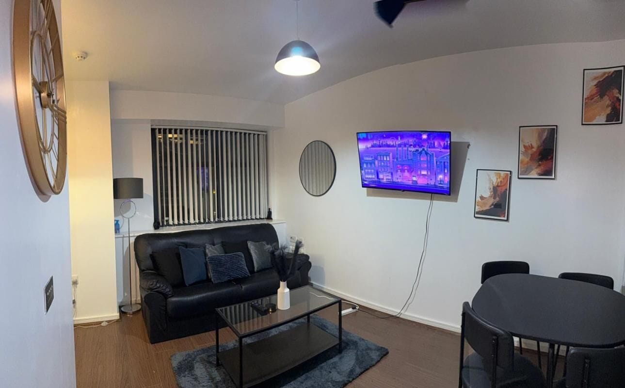 Appartement, 3 chambres, accessible aux personnes à mobilité réduite, fumeurs | Salle de séjour