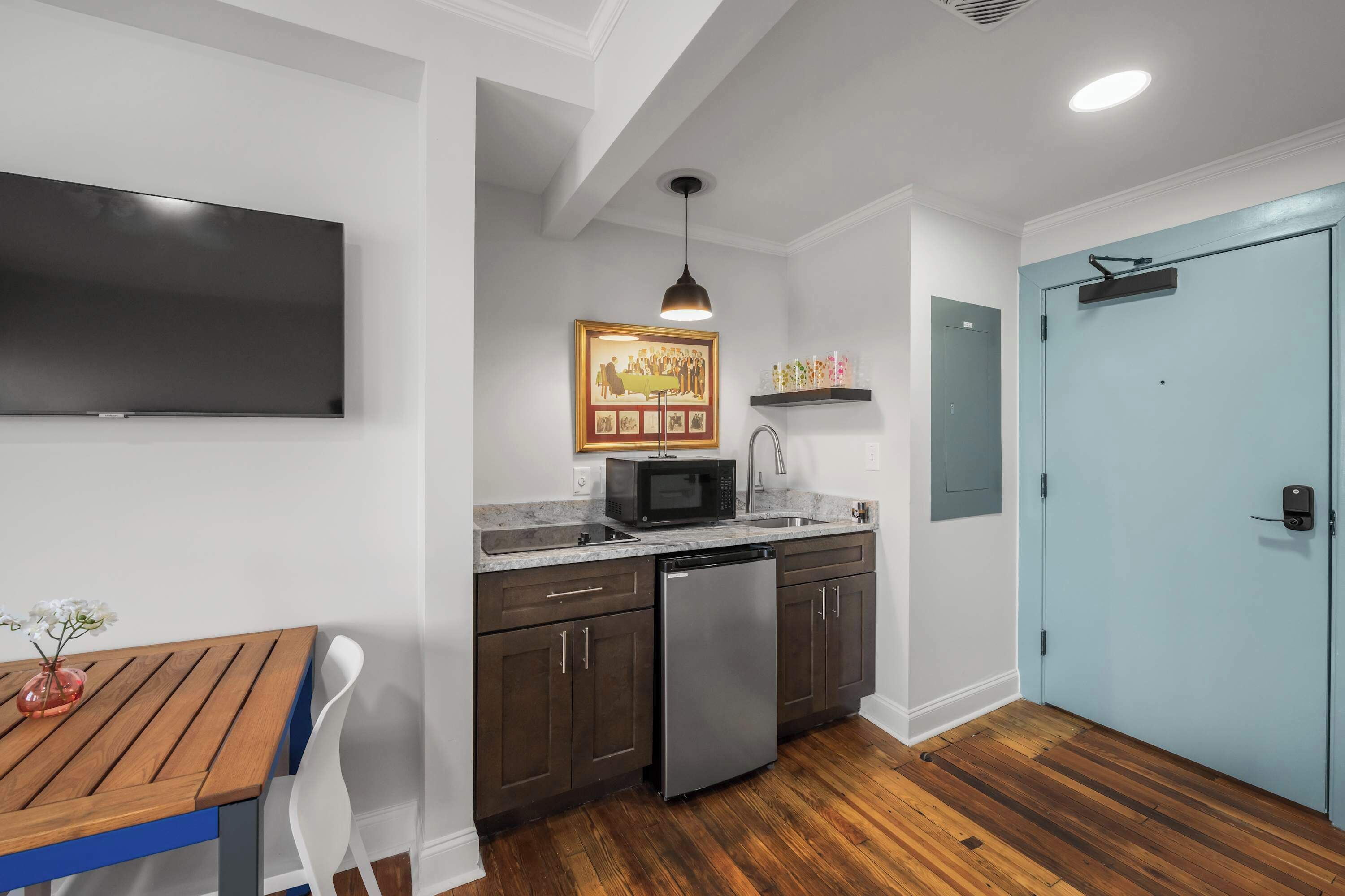 Fridge, microwave, coffee/tea maker