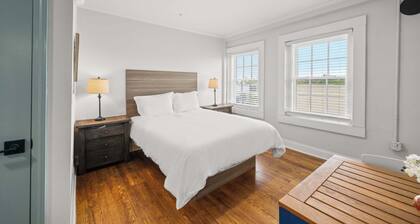 Charming Conway Loft in Downtown Conway
