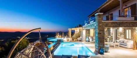 屋外プール、温水プール