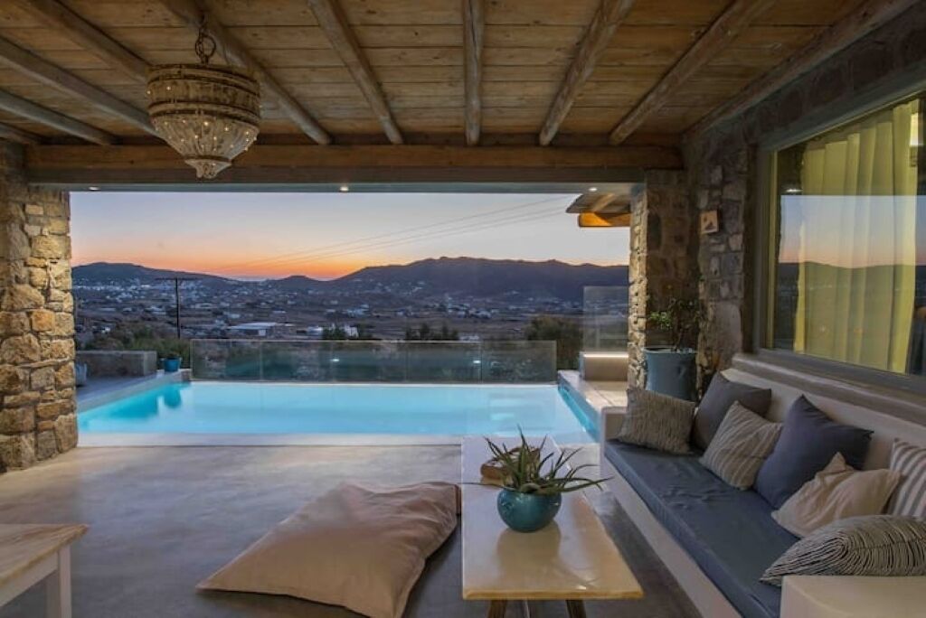 Piscina all'aperto, una piscina riscaldata