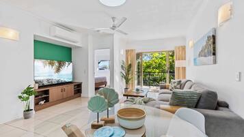 Televisión y oficina