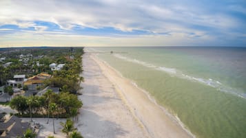 Sun-loungers, beach towels