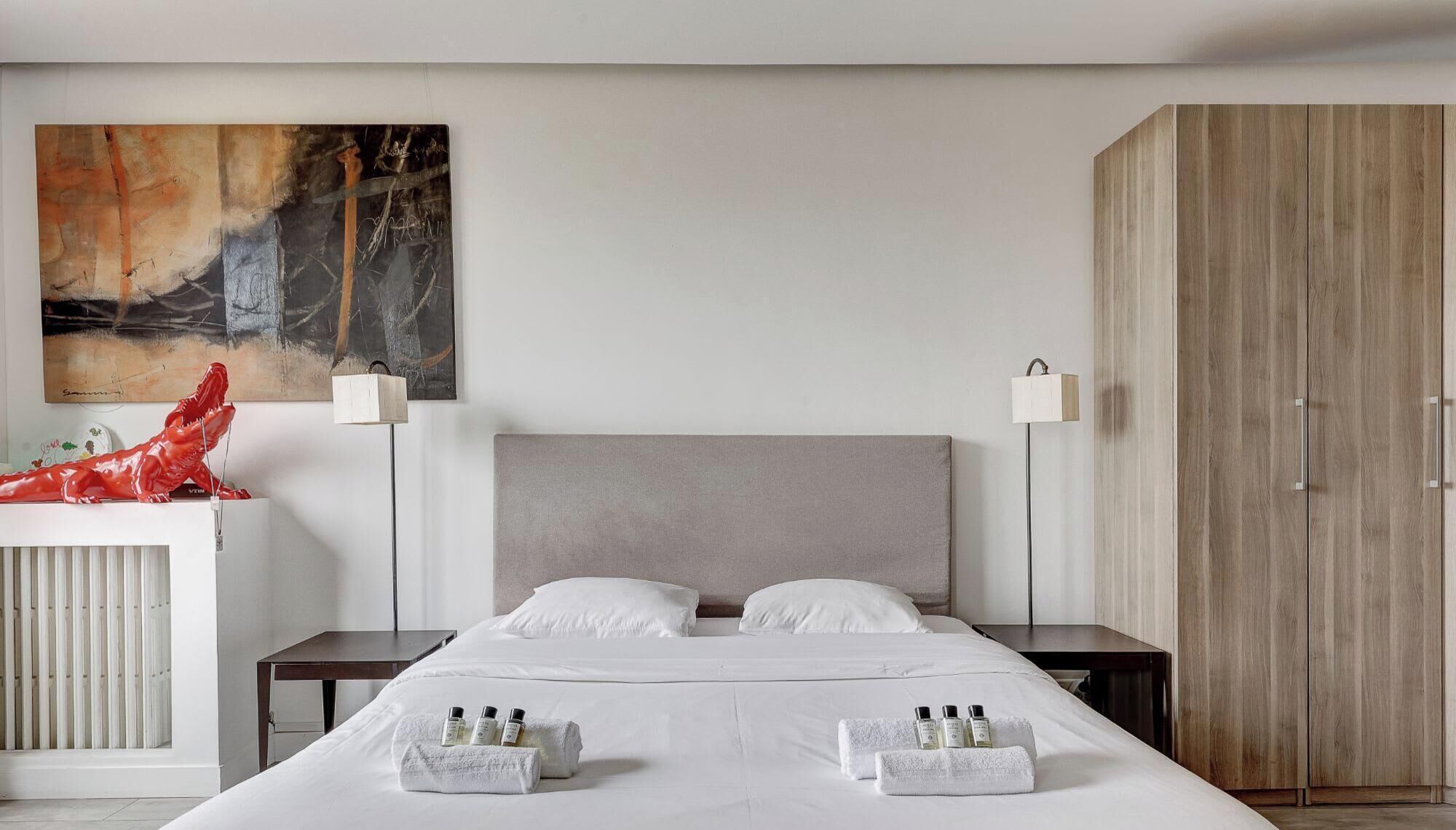 Iron/ironing board, travel crib, WiFi