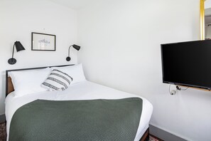 1 bedroom, free WiFi, bed sheets - Bright & Cozy San Diego Escape Near Balboa Park | Casita on Landis by Avantstay (San Diego)