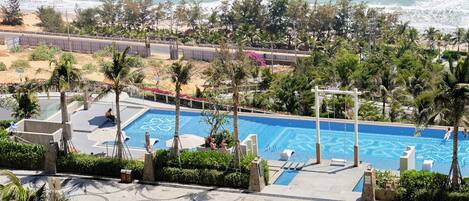 Deluxe Double Room, Sea View | In-room safe, soundproofing, iron/ironing board, free WiFi