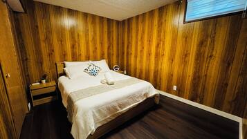 4 habitaciones, tabla de planchar con plancha y wifi gratis
