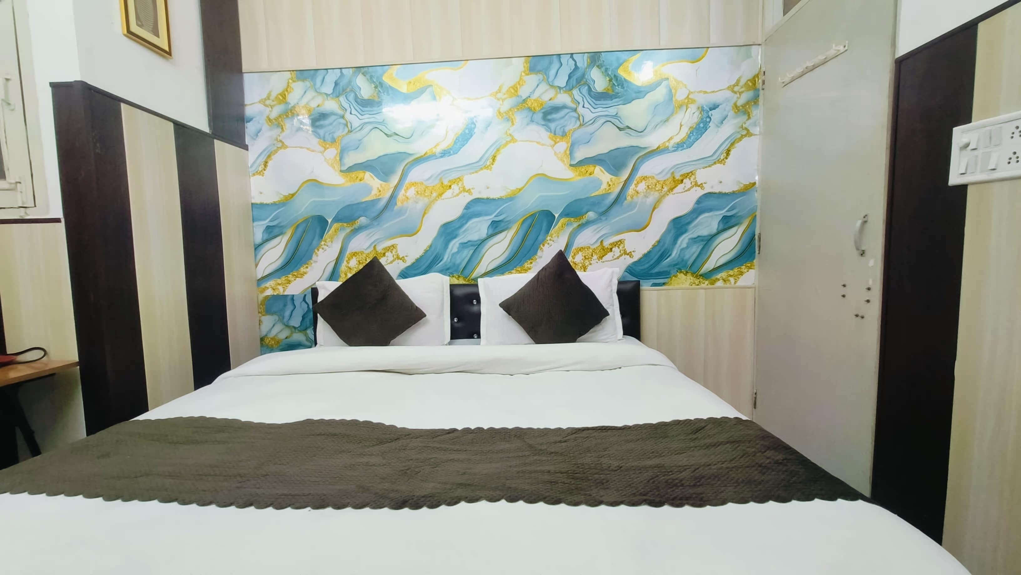 Deluxe Double Room | Free WiFi