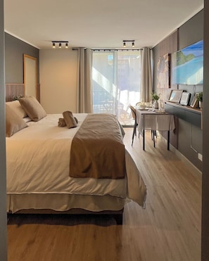 Blackout curtains, soundproofing, iron/ironing board, free WiFi