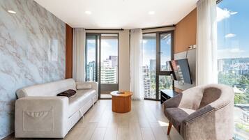 Appartement, 2 chambres (13A) | Décoration personnalisée, espace de travail pour ordinateur portable