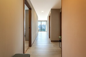 Apartment, 2 Bedrooms (13A) | Living area - Edificio Efyra by Host Ecuador (Quito)