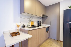 Studio | Eigene Küche | Großer Kühlschrank, Mikrowelle, Herdplatte