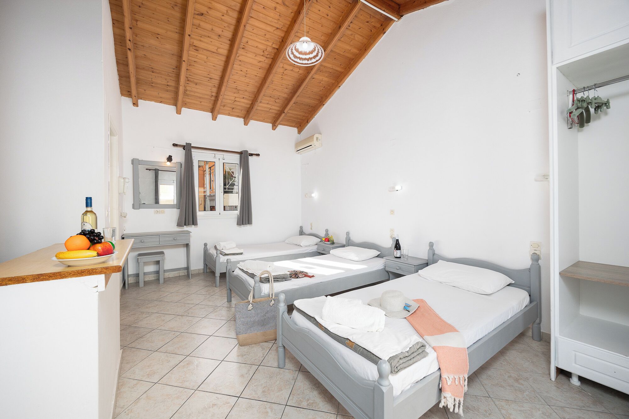 Standard Studio | Free WiFi