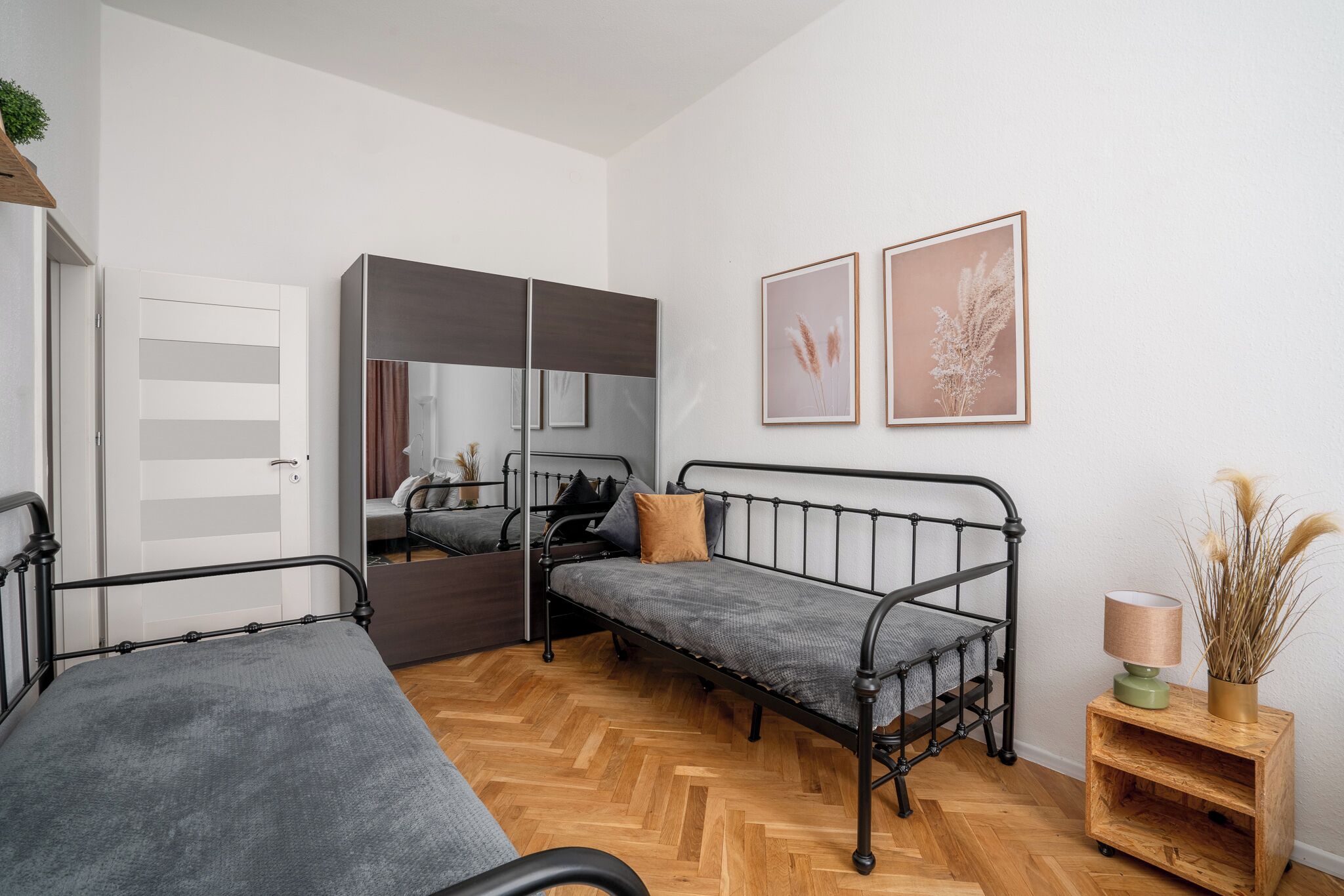 Apartment | Iron/ironing board, free WiFi