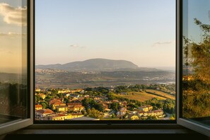 Interni