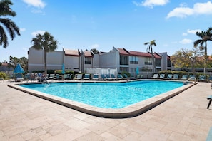 Beheizter Pool