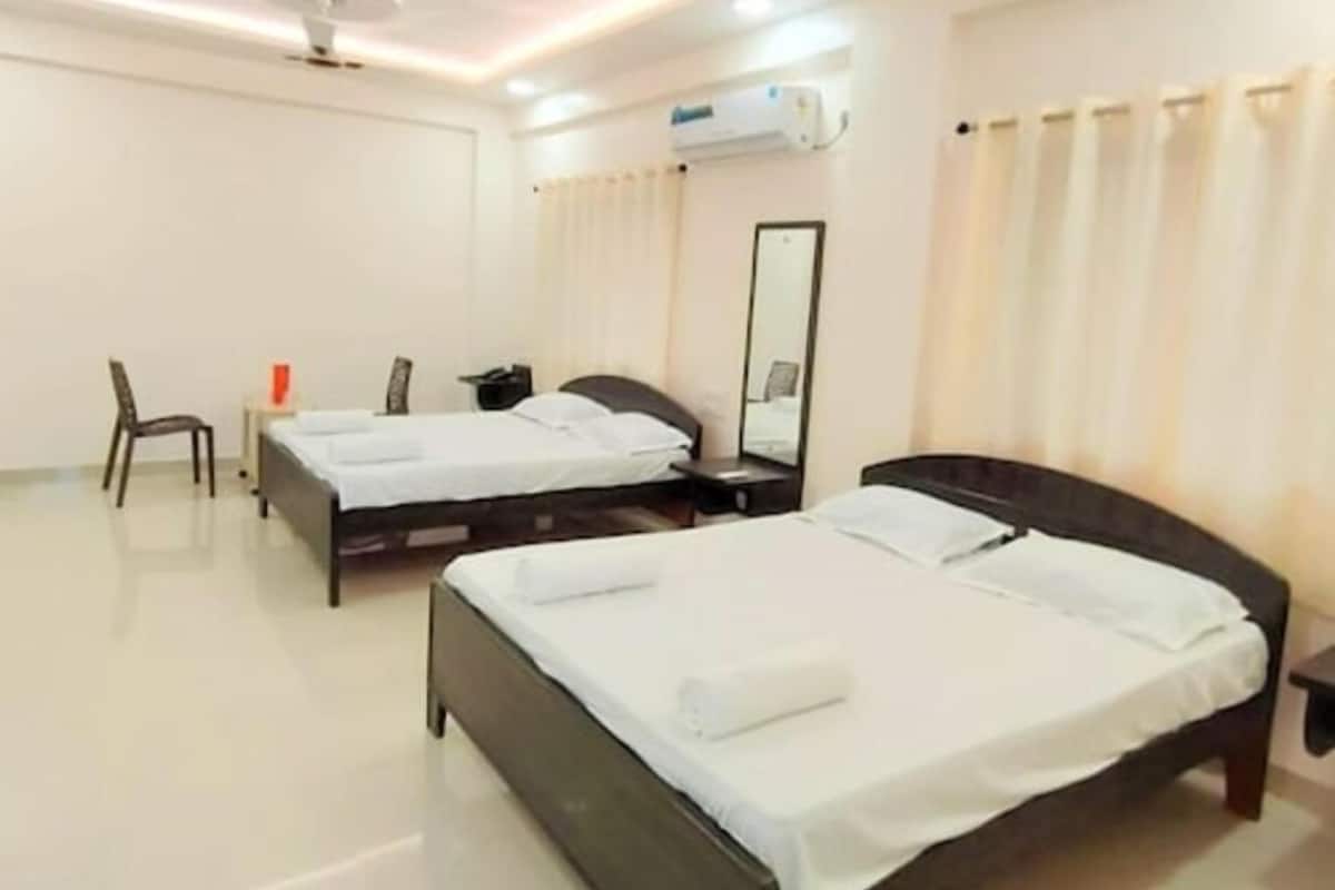 Deluxe-Doppel- oder -Zweibettzimmer, Poolblick | Kostenloses WLAN