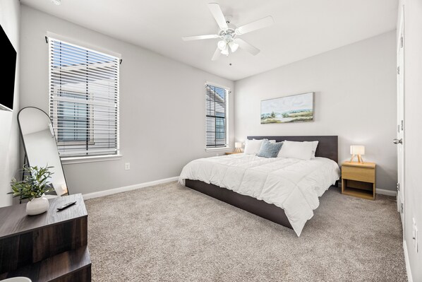 3 makuuhuonetta, silitysrauta/-lauta, internet, vuodevaatteet