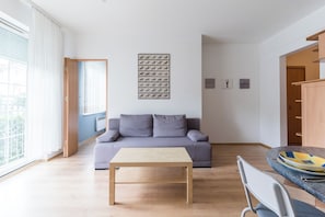 Apartment | Iron/ironing board, free WiFi