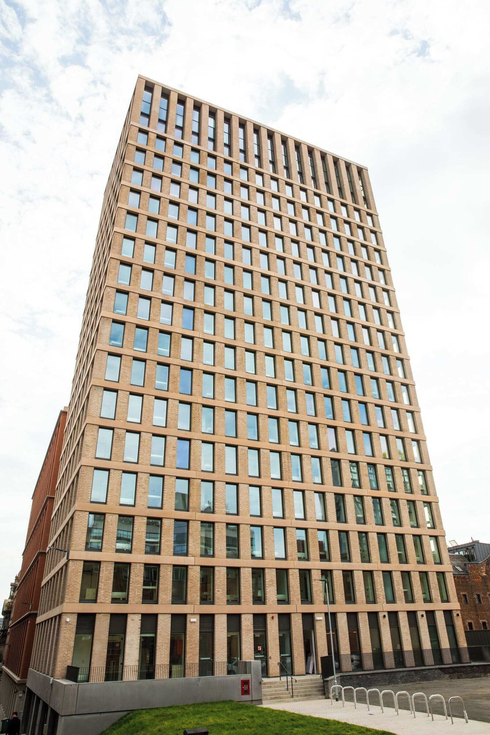 واجهة المنشأة