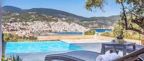 Villa (3 Bedrooms) | Interior