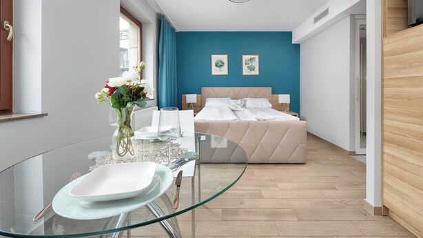 Desk, iron/ironing board, travel crib, WiFi