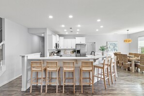 Fridge, microwave, oven, stovetop - 30a Tropical Breeze Beach Home Near Beach! 6Seater Lsv, Pool, Gated Community (Santa Rosa Beach)