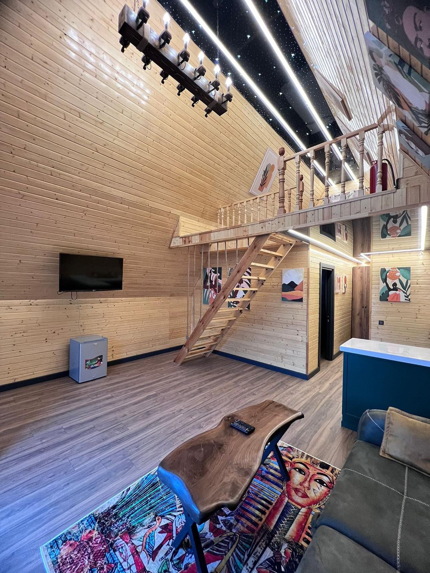 Classic Bungalow, Balcony, Mountain View | In-room dining