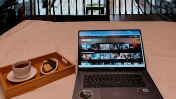 Bungalow – deluxe, balkong, fjellutsikt | Strykejern/-brett og wi-fi (inkludert)