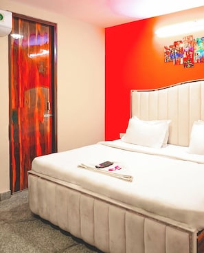 Deluxe Double Room | Free WiFi