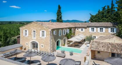 Cottage « Mas Loisonville Demeure dâexception » avec piscine privĂ©e, Wi-Fi et climatisation
