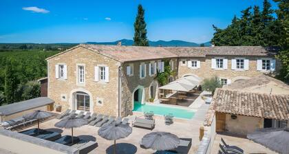 Cottage « Mas Loisonville Demeure dâexception » avec piscine privĂ©e, Wi-Fi et climatisation