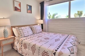 3 bedrooms, desk, iron/ironing board, free WiFi