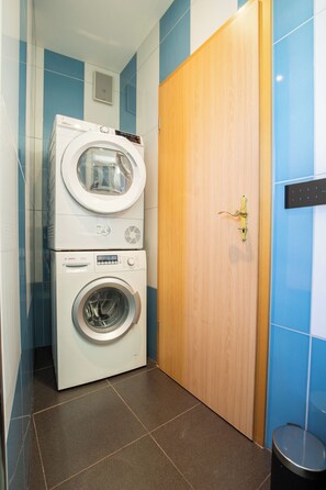 Interior - Special *Roger F. Rabbit 2* Apartment (Basel)