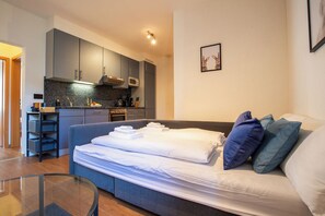 3 bedrooms, iron/ironing board, free WiFi, bed sheets