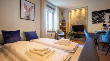 Bügeleisen/Bügelbrett, kostenloses WLAN, Bettwäsche