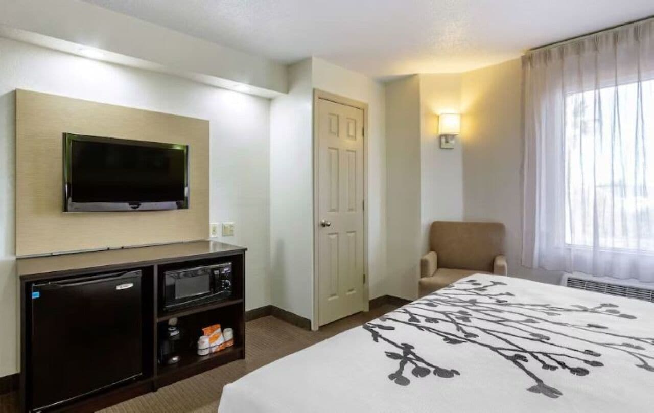 1 habitación, tabla de planchar con plancha, wifi gratis y ropa de cama 