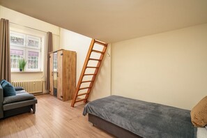 公寓 | 熨斗/熨衣板、免費無線上網