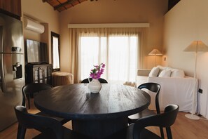 Superior Villa | In-room dining - Kemay Hotel Boutique (Arenas de José Ignacio)