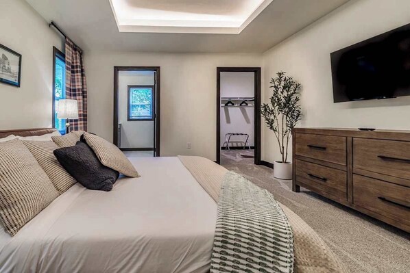 5 slaapkamers, een strijkplank/strijkijzer, wifi, beddengoed