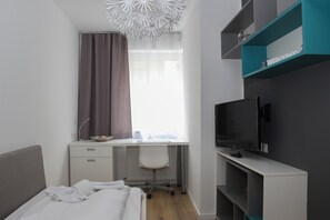 Apartment, 4 Bedrooms, Non Smoking