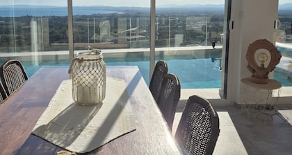 Villa with breathtaking bay view