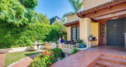 Walk to Hollywood Blvd: Chic LA Studio w/ Patio!