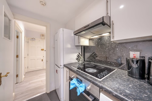 Beaufort Gardens Collection